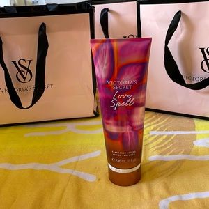 Victoria Secret Limited Edition Heat Fragrance Lotion Love Spell HEAT “new”